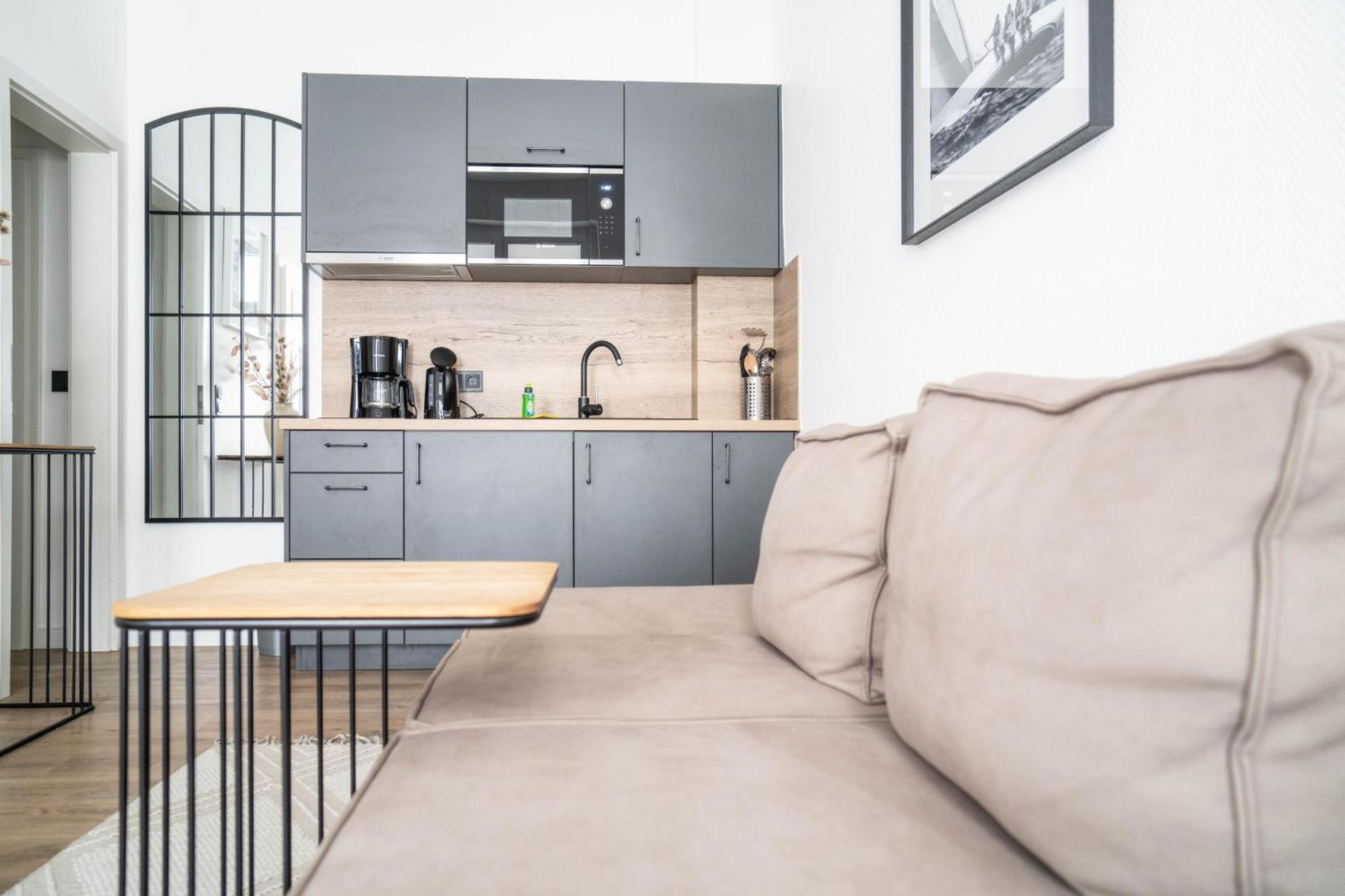 Apartment Johouse 4 *